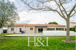 propriete à la vente -   86360  CHASSENEUIL DU POITOU, surface 163 m2 vente propriete - UBI460363616